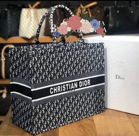 christian dior geant de vanzare ' Anunturi ' OLX.ro.